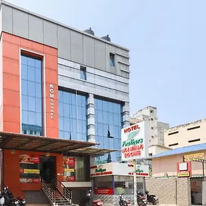 Capital O 71307 Feathers Kochi